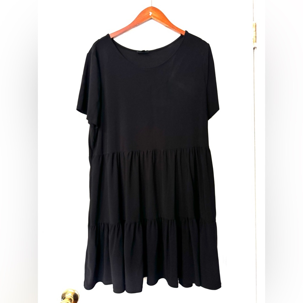 Nicole Miller Black Tiered Babydoll Dress